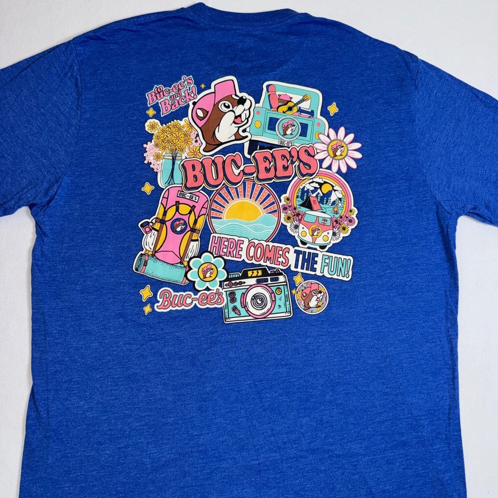 Buc-ees Here Comes The Fun Blue Graphic T-Shirt‎ Mens Large Camping Beaver Tee